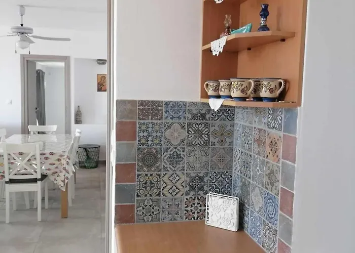 Rita's Blue View * Gavrio